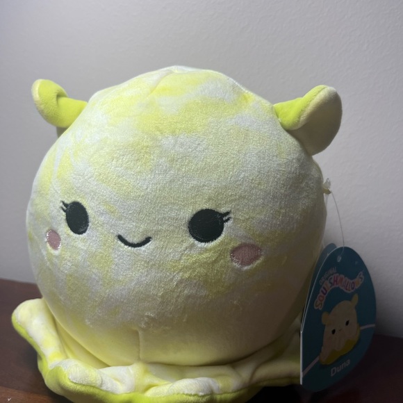 Kellytoy Other - NWT Squishmallow - Duna